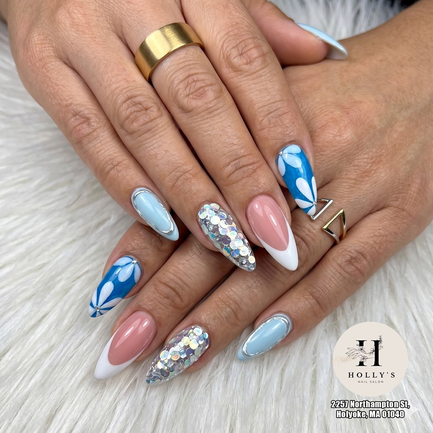 Holly's Nail Salon